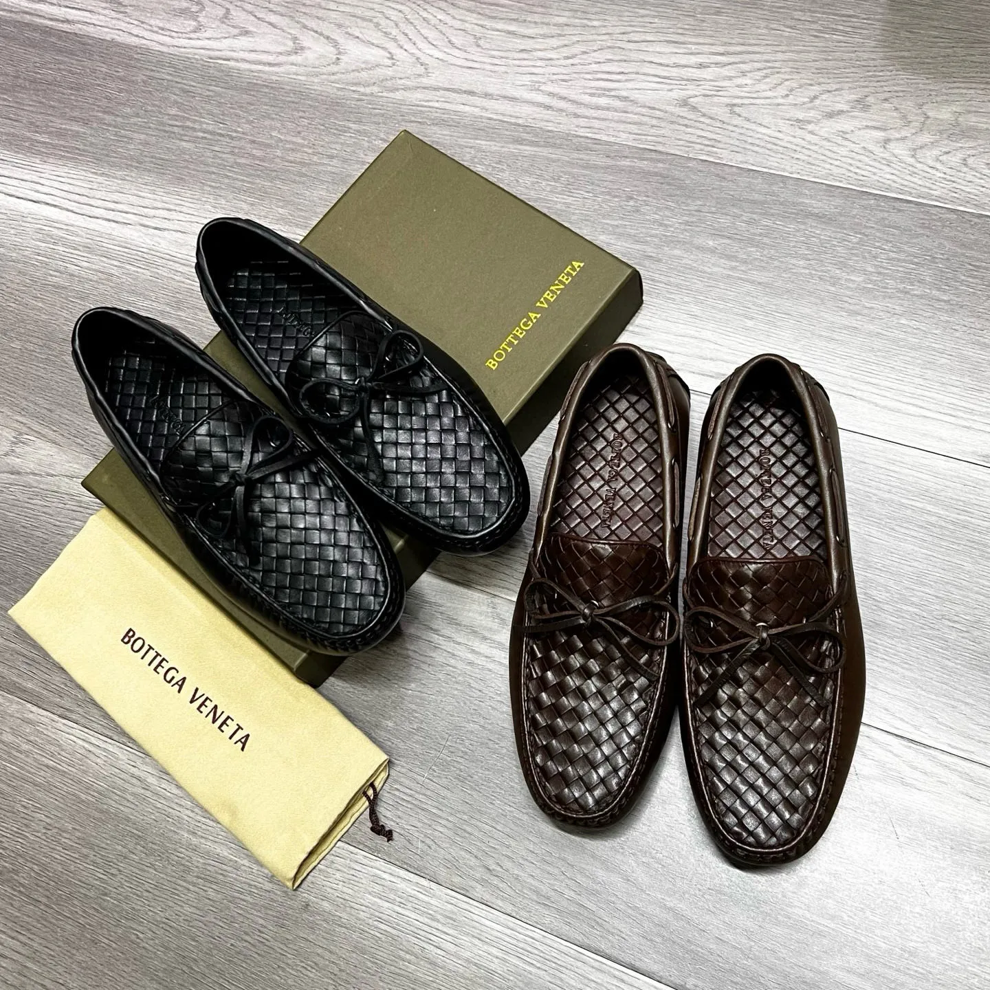 Factory price 480 BV 〰️Purely handmade classic men's beanie shoes👉👉driving shoes, slip-on shoes, made of imported cowhide from Italy, 💕water-dyed cowhide lining, 🔊original outsole, waterproof platform design, comfortable on the feet. Good choice for traveling and driving, single color available, code number: 38-44, (45 can be customized)